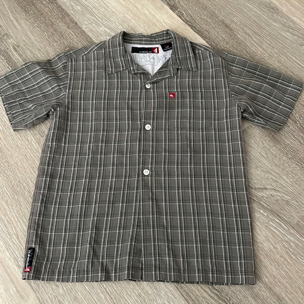 Fair Condition Boys Quiksilver button down shirt Size L (7)